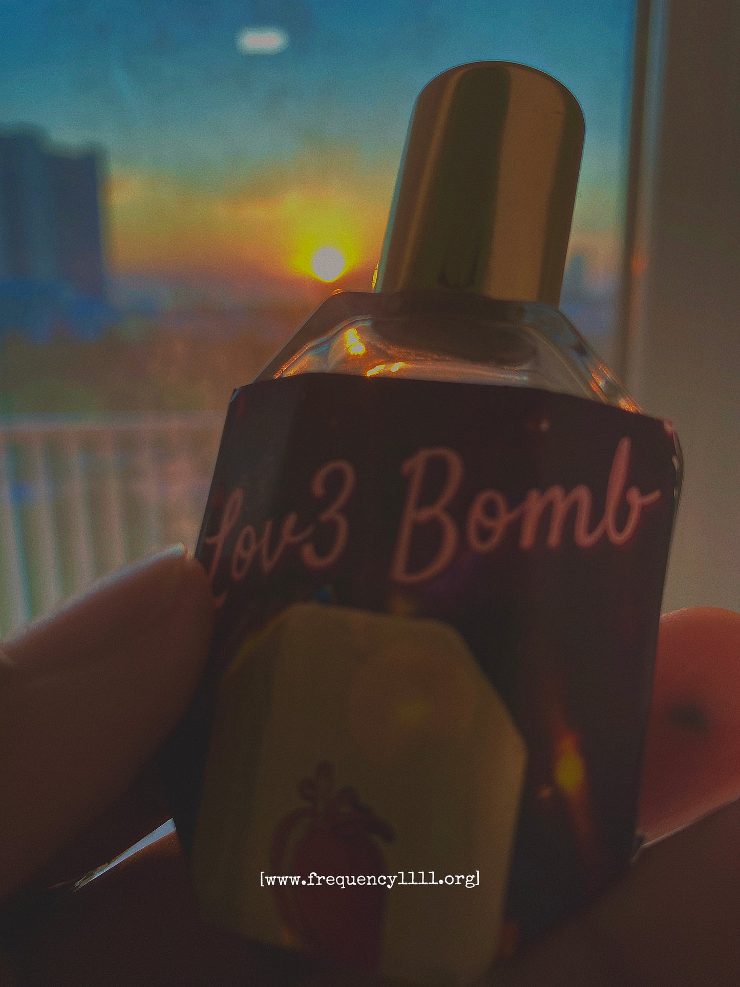 Lov3 Bomb [Unisex] Fragrance 1/2OZ